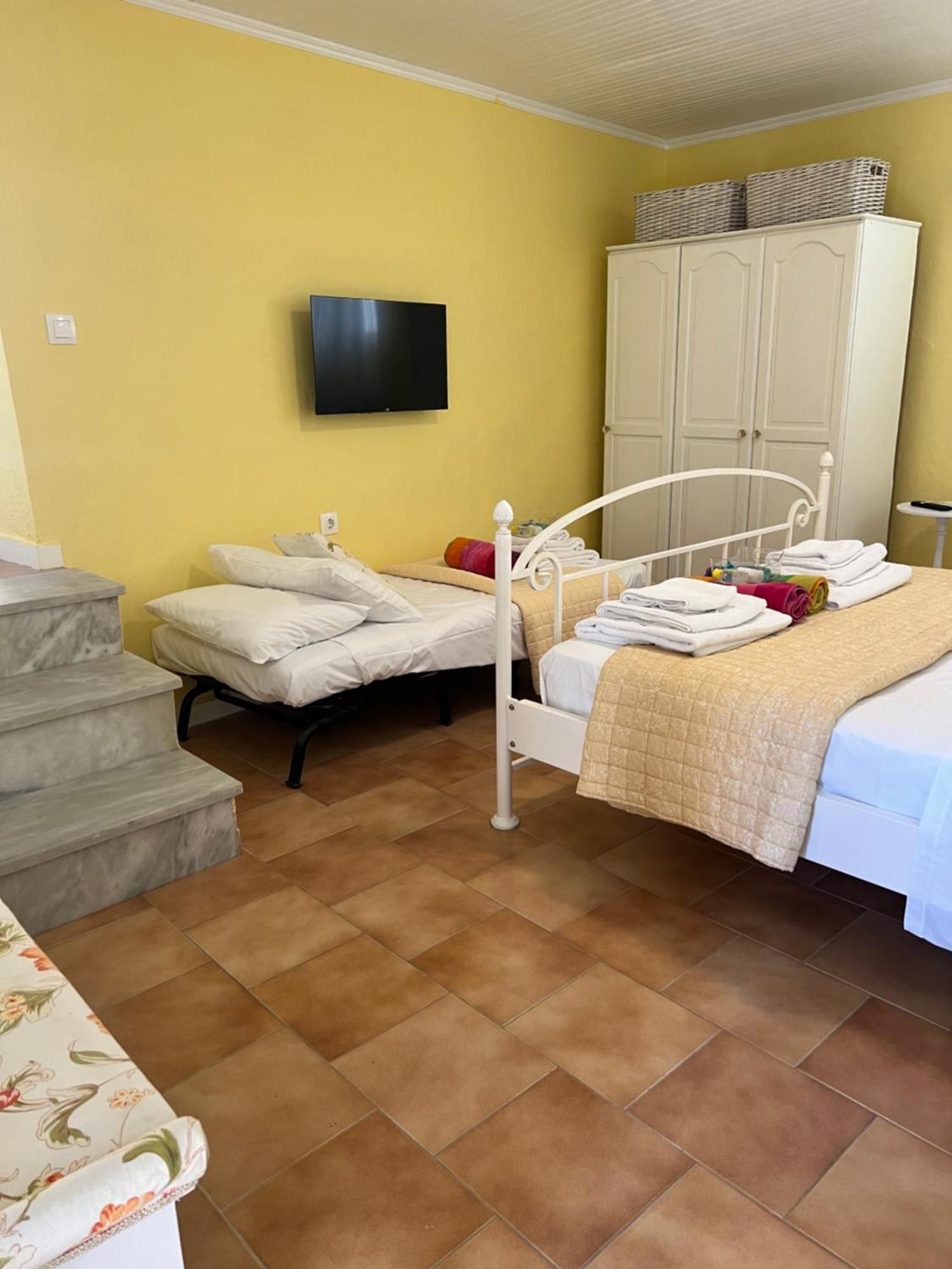 Holiday home The Lemon Garden Doukades